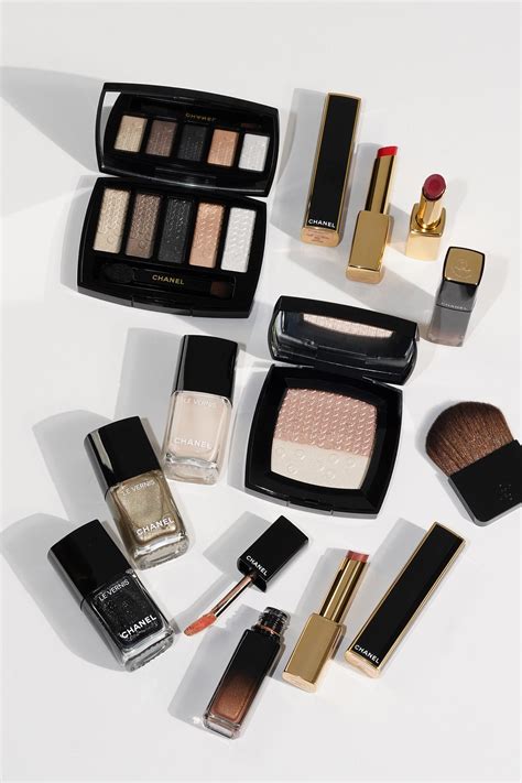 chanel christmas 2015 makeup|Give Wonder, Give CHANEL – Holiday Gift Guide .